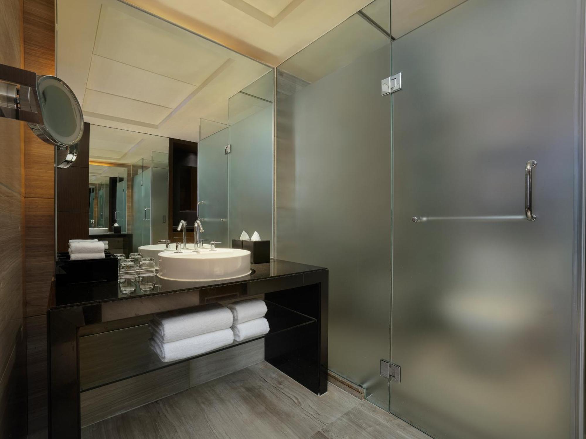 Courtyard By Marriott Shanghai Xujiahui Esterno foto