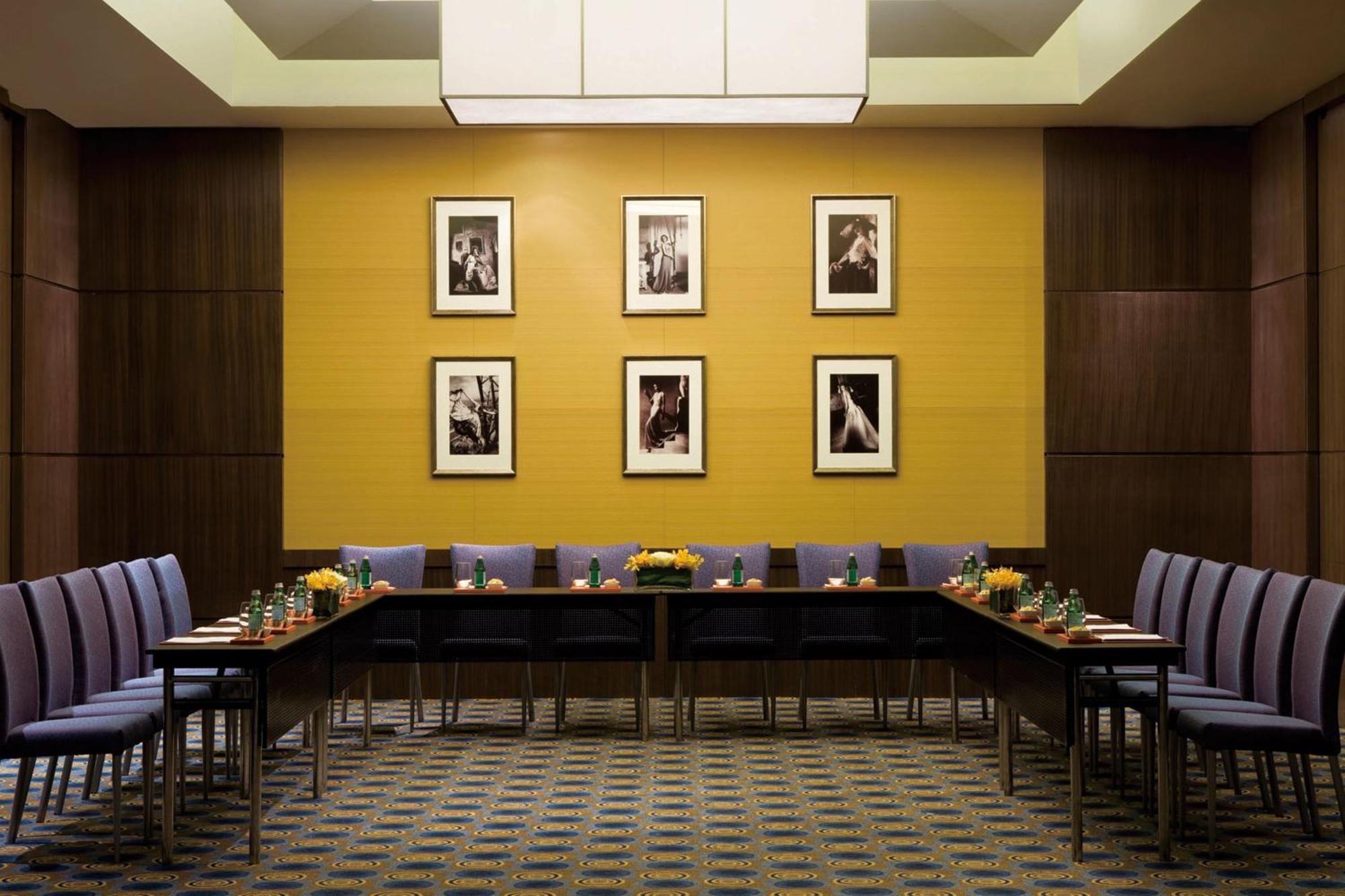 Courtyard By Marriott Shanghai Xujiahui Esterno foto