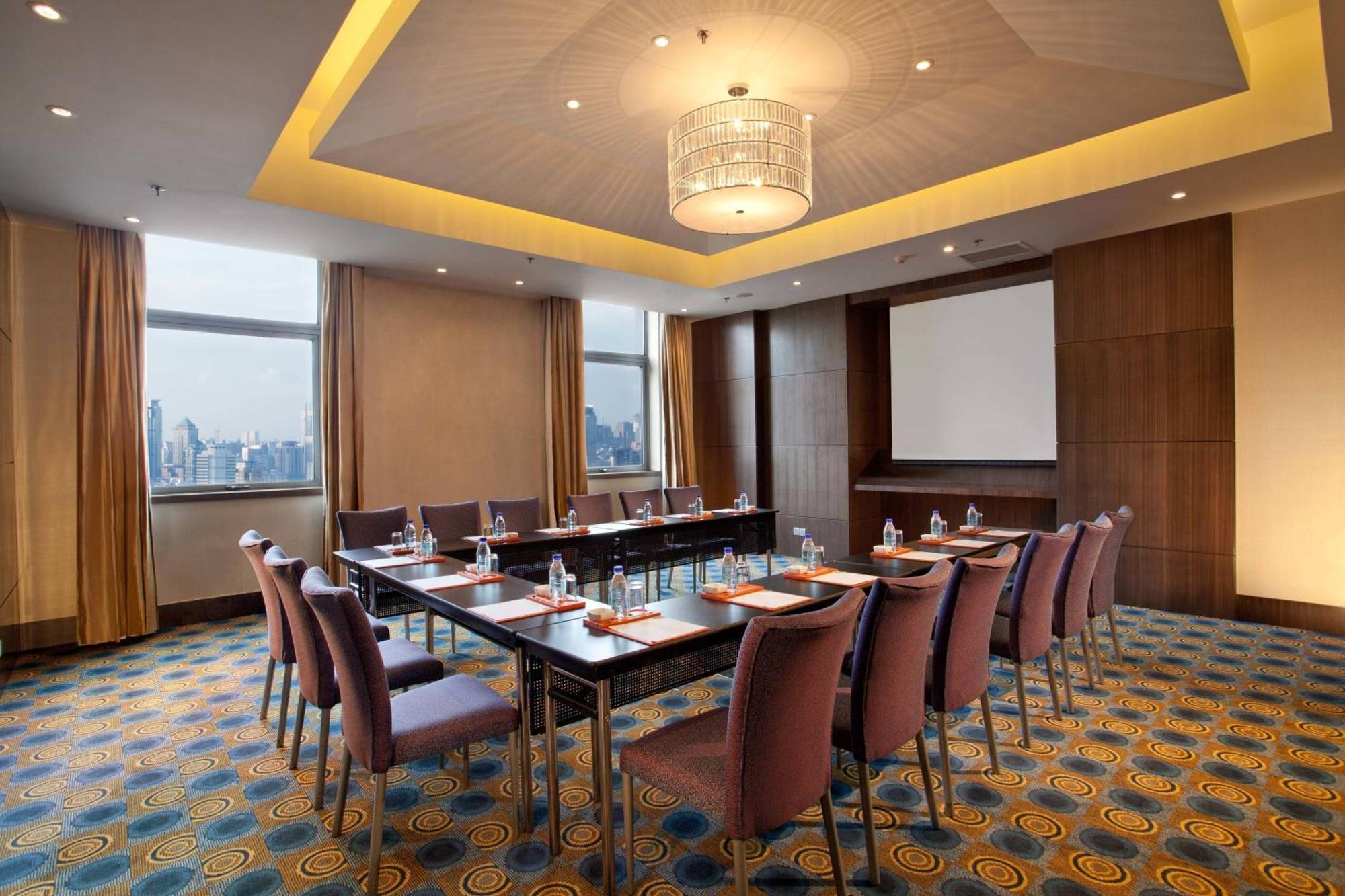 Courtyard By Marriott Shanghai Xujiahui Esterno foto